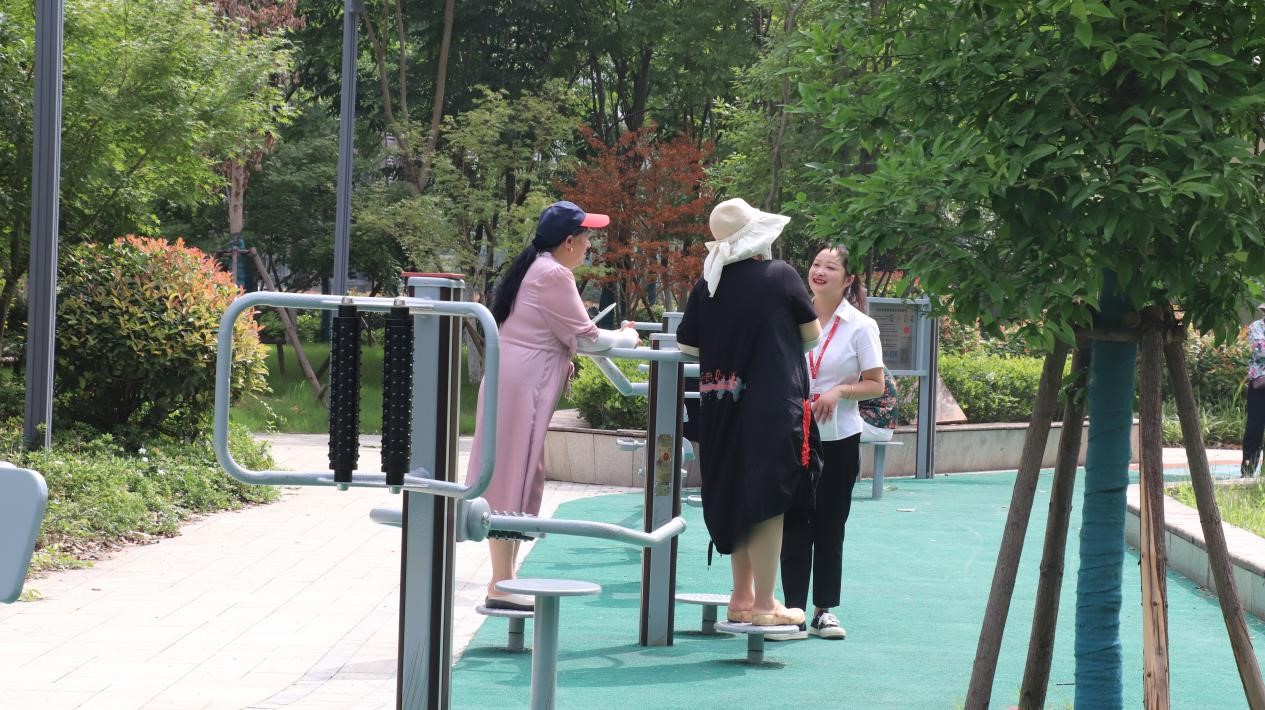 “生涯惬意，，，，服务知足” 葛塘西片区地块包管房交付回访业主这样说