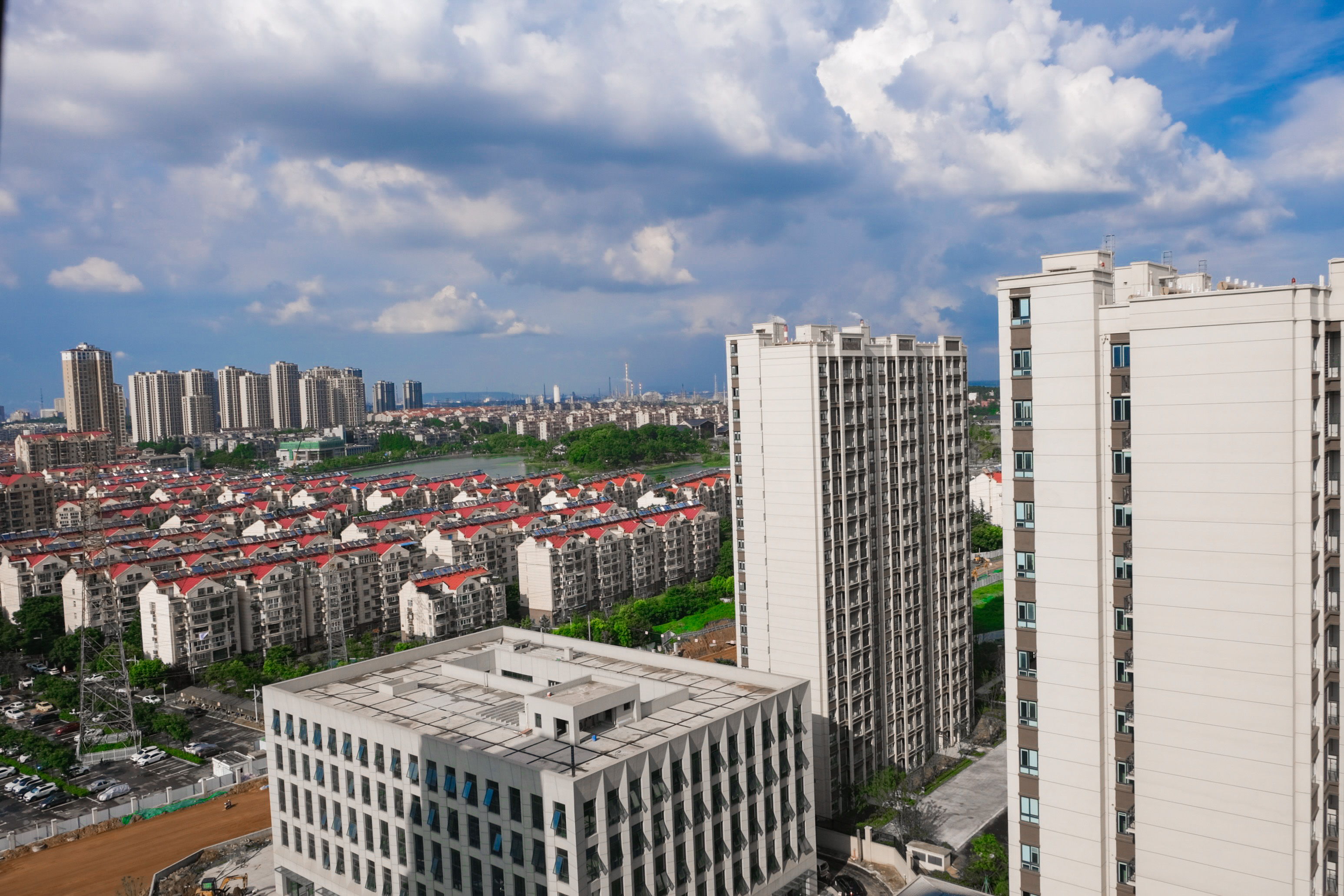 台风过境，，，，这一大波民生项目be like（图说包管房）