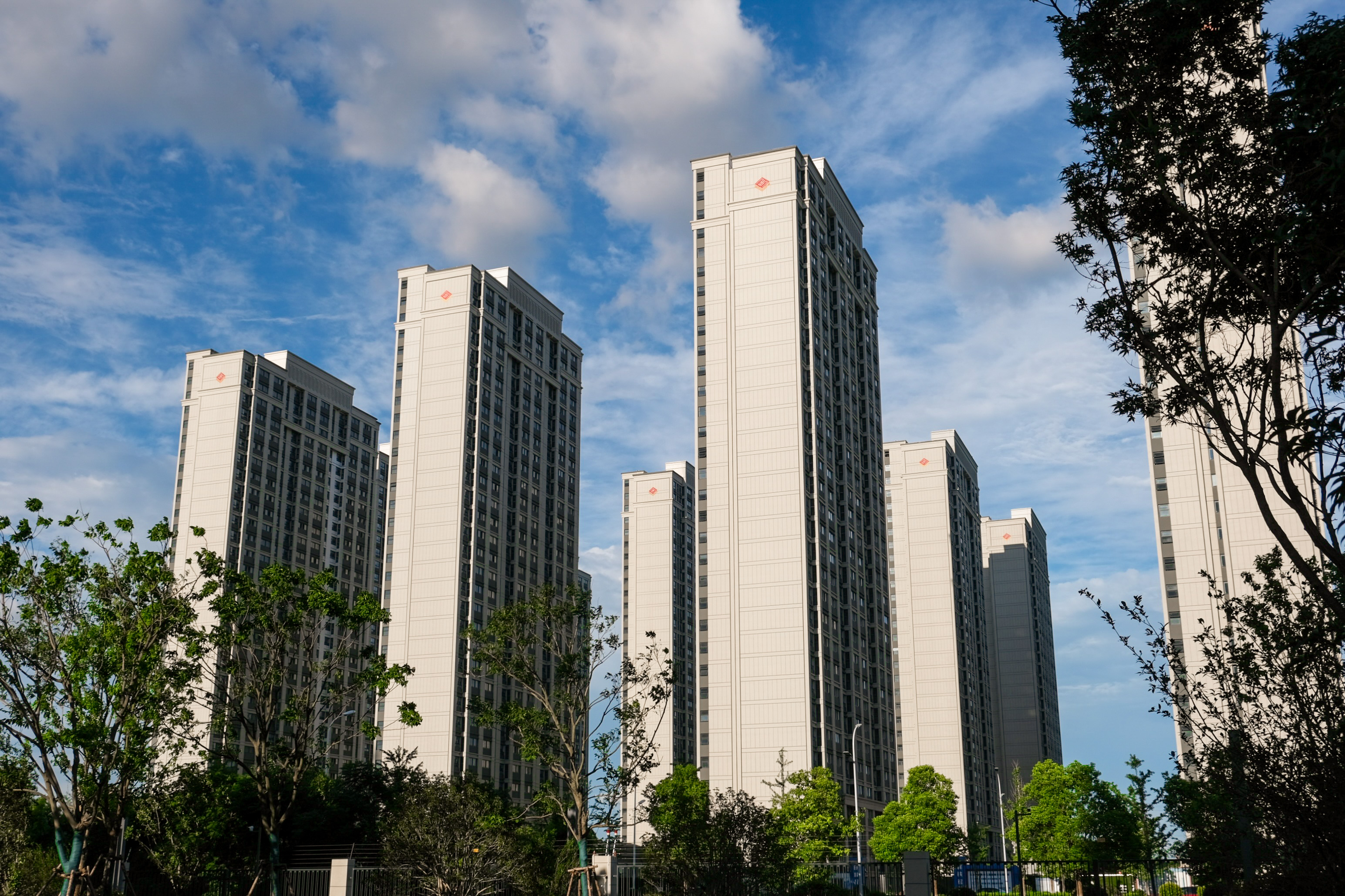 台风过境，，，，这一大波民生项目be like（图说包管房）