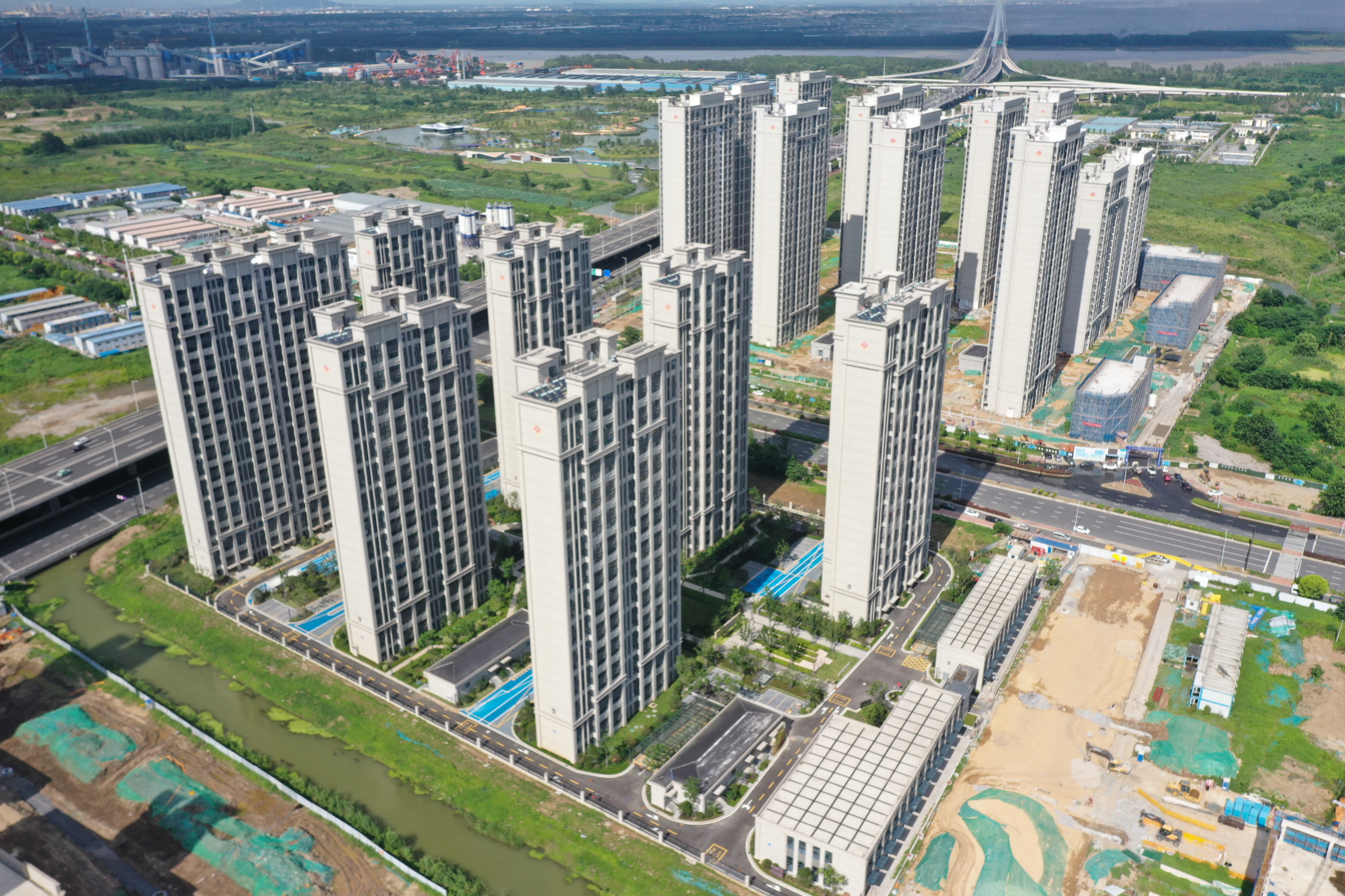 台风过境，，，，这一大波民生项目be like（图说包管房）