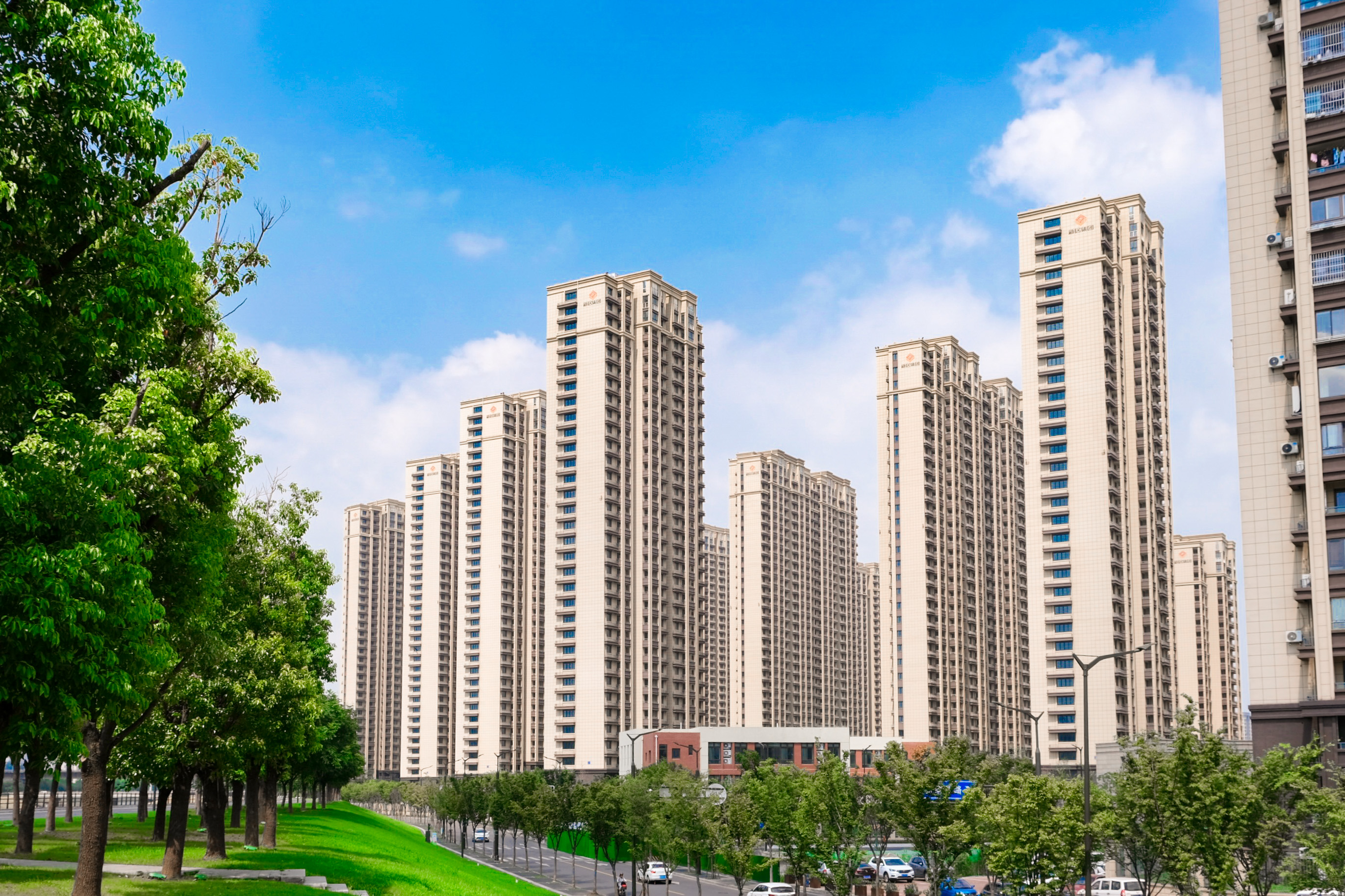 台风过境，，，，这一大波民生项目be like（图说包管房）